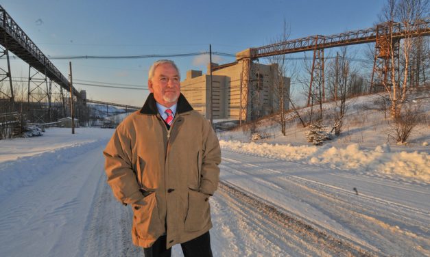 Le président de Mine Jeffrey Bernard Coulombe appuie le changement de nom d’Asbestos