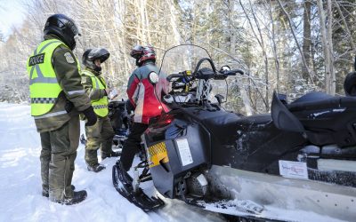 Amende de 799 $ pour un motoneigiste à Danville