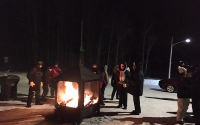 Succès pour la randonnée aux flambeaux à Asbestos