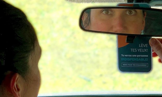 un accroche-rétroviseur pour les indispensables du ciusss de l’estrie-chus