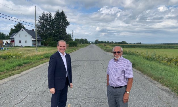 Québec verse près de 1,9 million $ à St-François-Xavier-de-Brompton pour son réseau routier