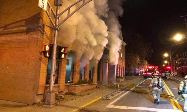 Incendie dans un immeuble commercial et à logements à Windsor