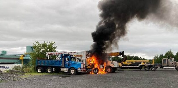 Intervention des pompiers dans le parc industriel à Windsor