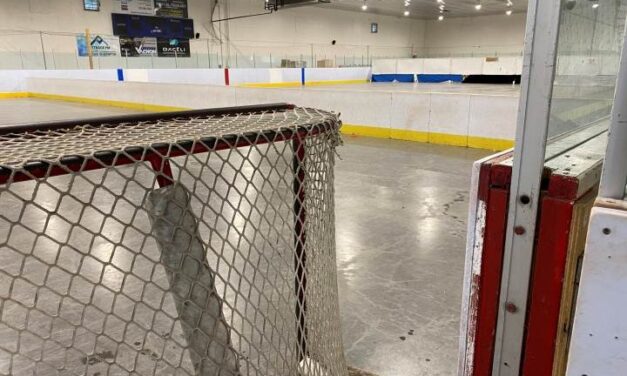 Fermeture de l&rsquo;aréna de Saint-Denis-de-Brompton en raison de moisissures