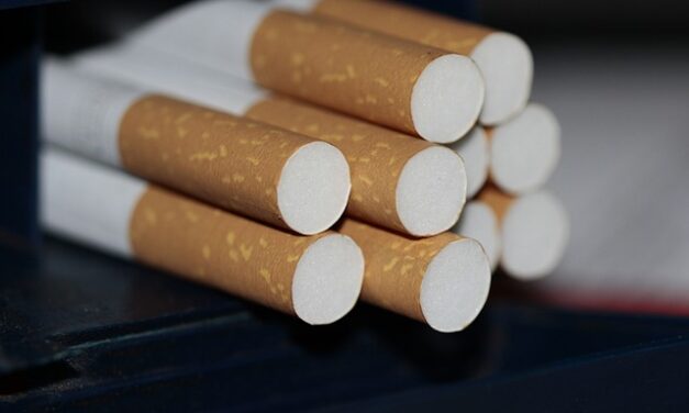 Des milliers de cigarettes de contrebande découvertes chez une femme de 57 ans à Sherbrooke