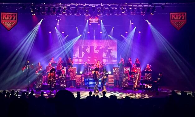 Entrevue avec Stéphane Mackey, Kissed hommage à KISS