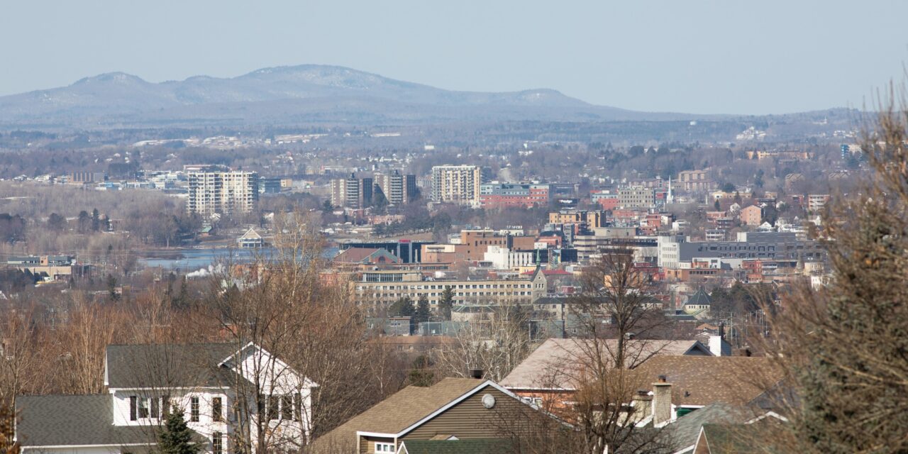 83 foyers en situation précaire en Estrie