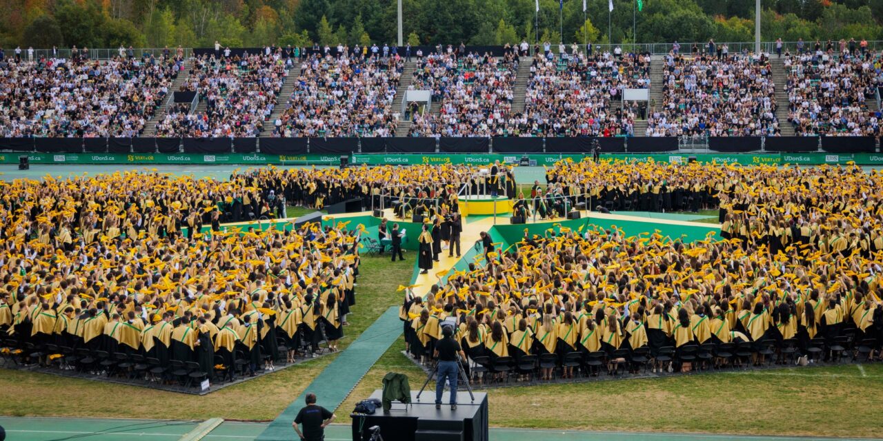 Plus de 12 000 personnes à la collation des grades de l’UdeS