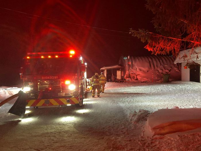 Un bâtiment endommagé lors d’un incendie à Val-Joli