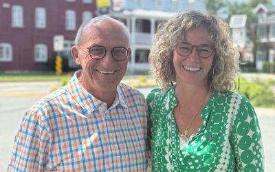 Yvon Vallières donne son appui à la candidate libérale dans Arthabaska