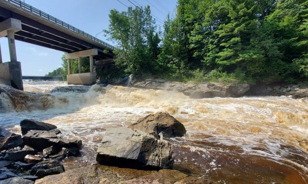 Niveaux élevés d’amiante dans les cours d’eau de la région