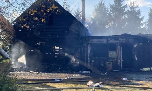 Une résidence détruite par les flammes à Val-Joli