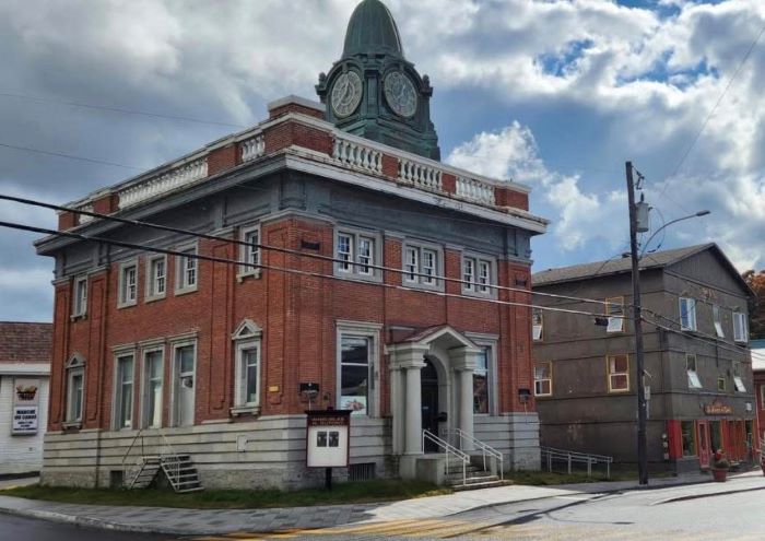 Restructuration et plan d’action à la Maison des jeunes de Danville