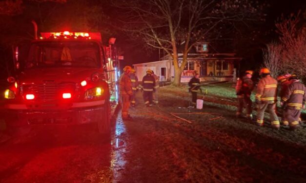 Résidence lourdement endommagée par un incendie à Saint-François-Xavier-de-Brompton