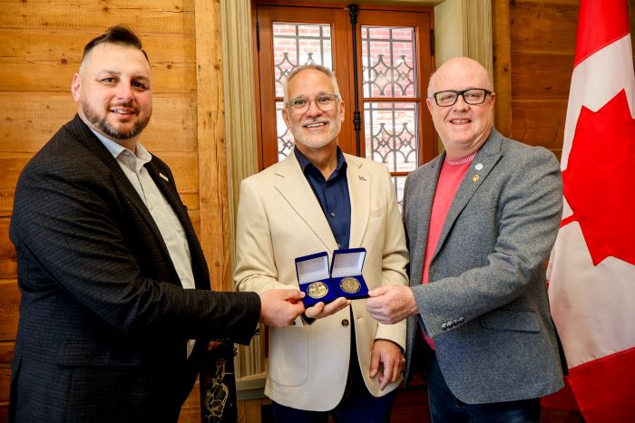 Une médaille honorifique pour Richmond-Arthabaska